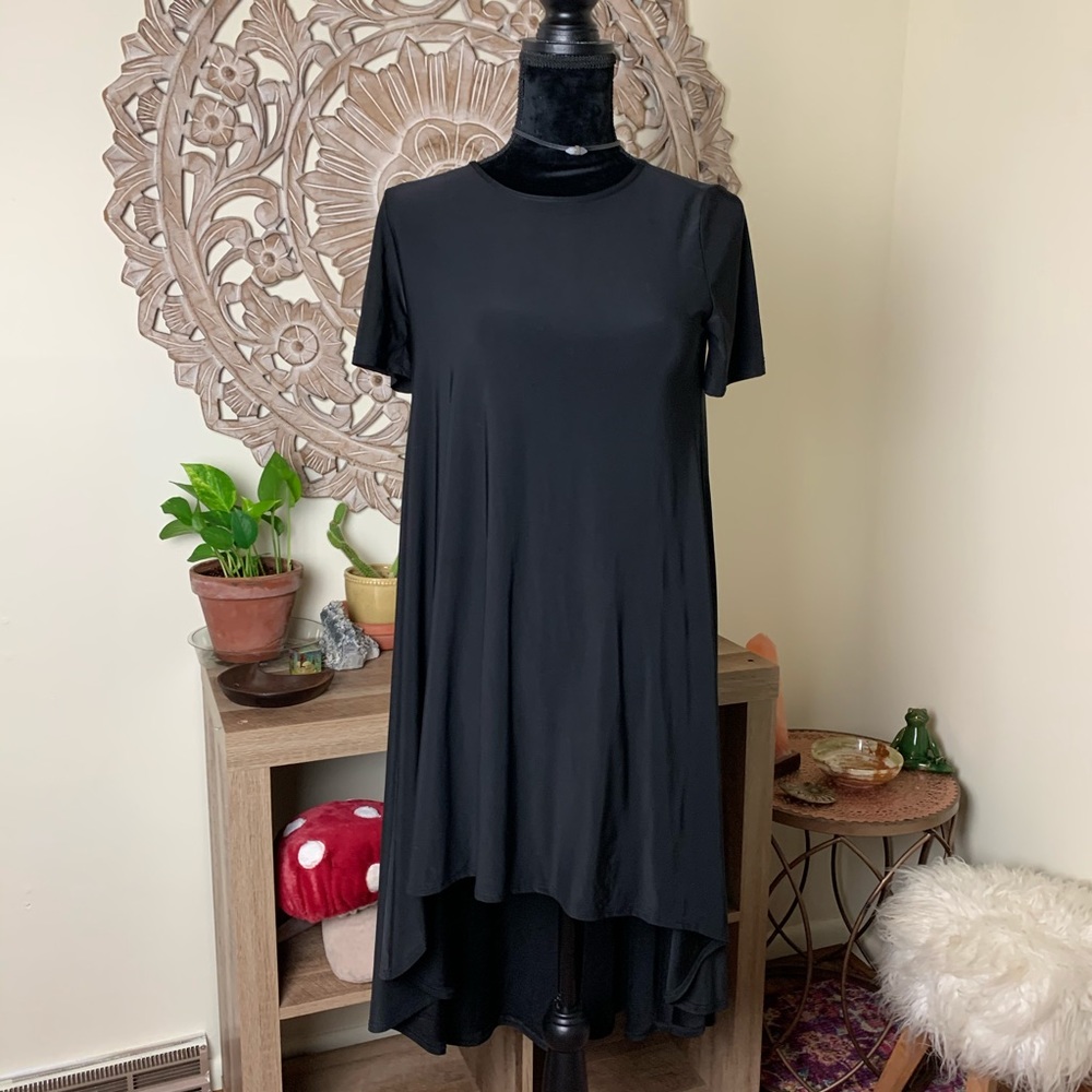 Witchy vibes black high low dress